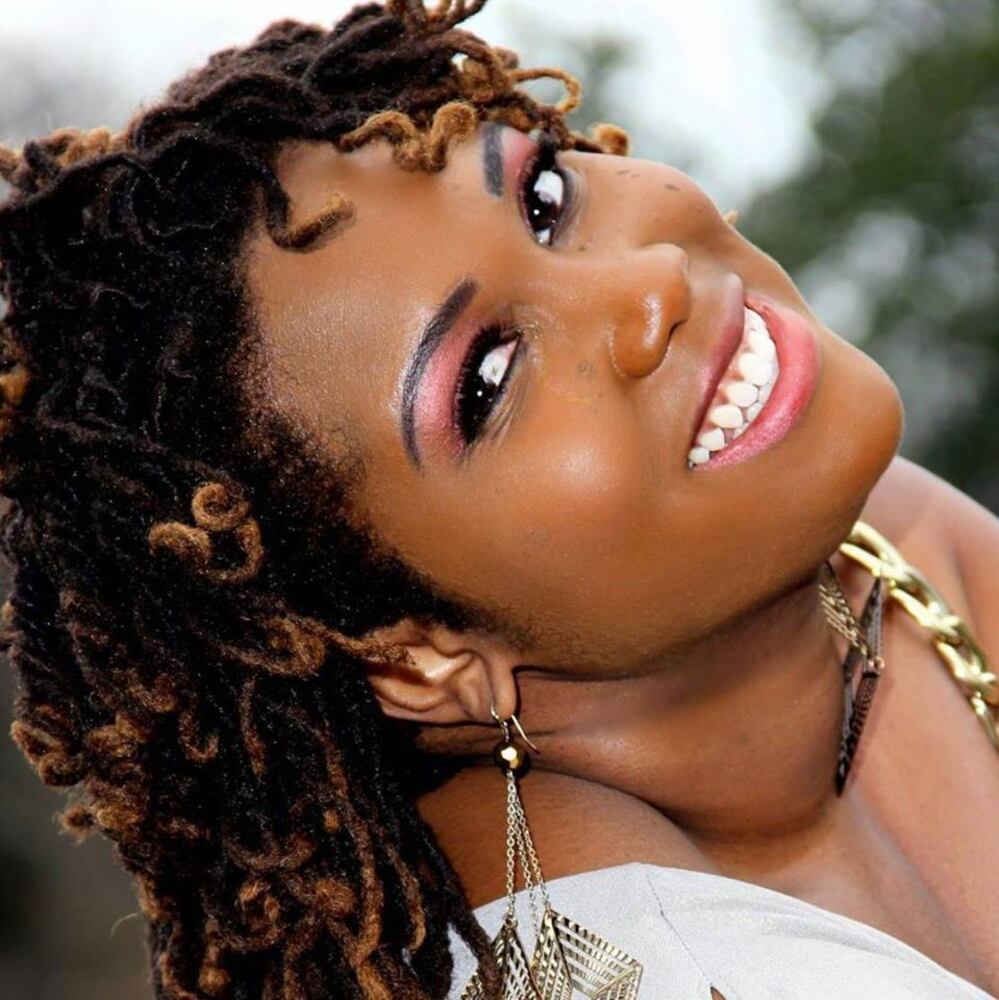 Kenni York: Defining Her Own Sense of Beauty