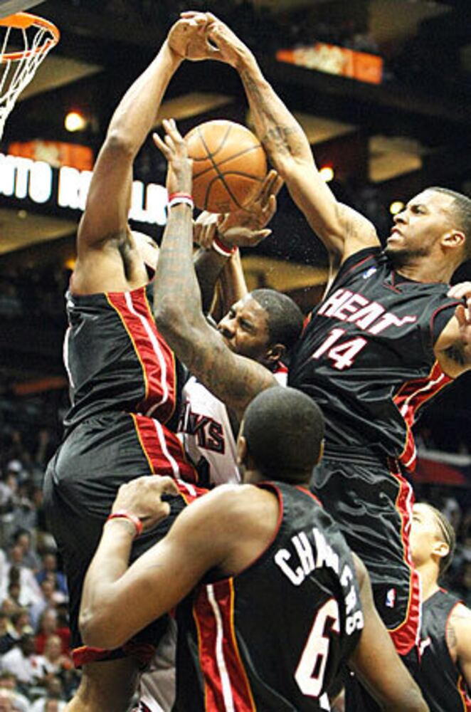 NBA Playoffs: Miami Heat-Atlanta Hawks, Game 2