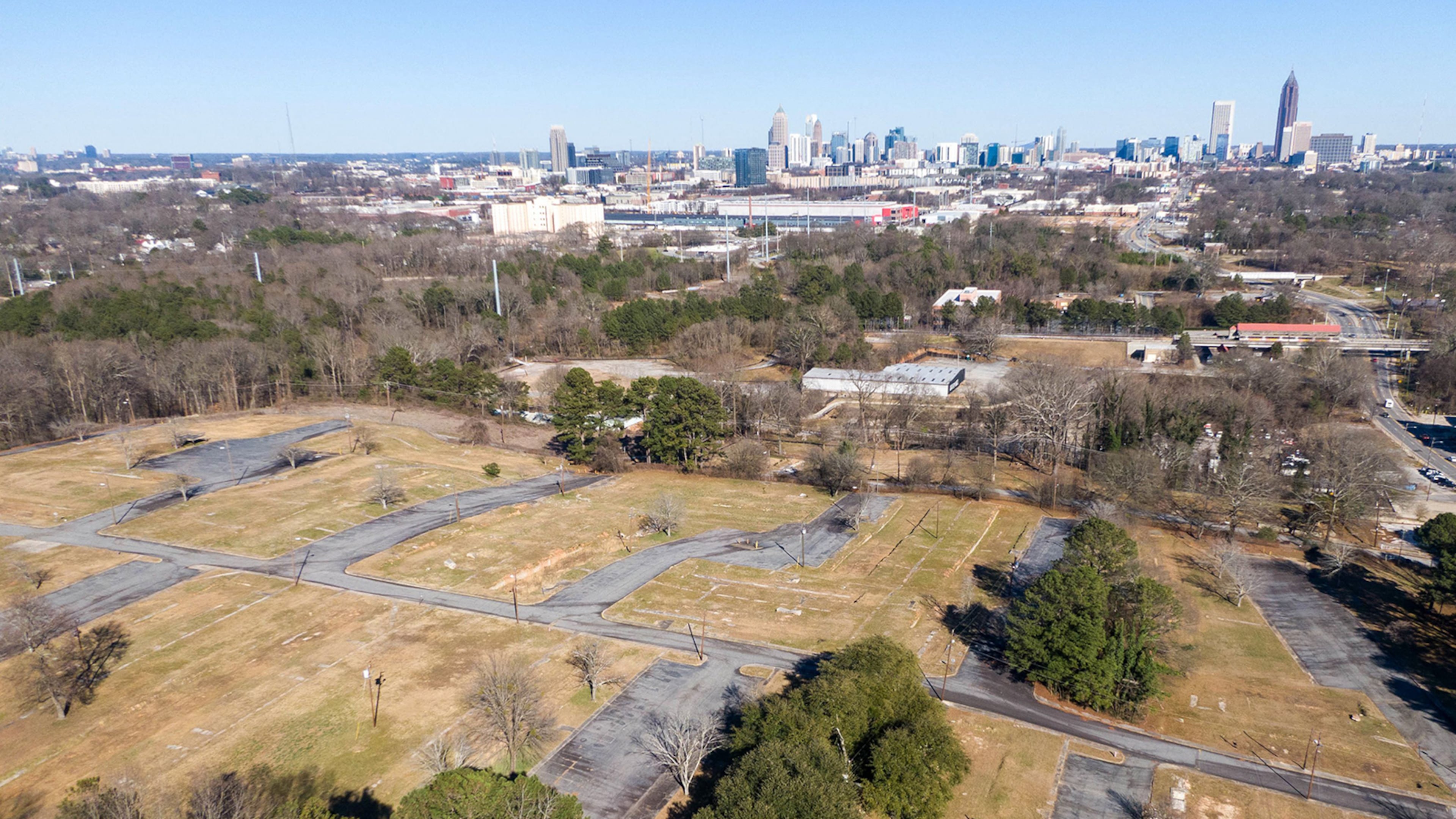 An aerial photograph shows Atlanta's Westside area that surrounds the stalled Quarry Yards development. According to the city, Microsoft will return 22.5 acres of the Quarry Yards property through the Atlanta Urban Development Corp. (Hyosub Shin/AJC 2021)