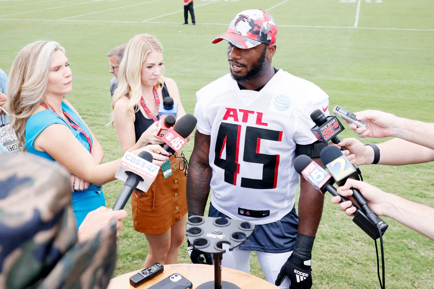 Atlanta Falcons linebacker Deion Jones speaks to media members during training camp at the Falcons Practice Facility on Wednesday, August 24, 2022, in Flowery Branch, Ga. Miguel Martinez / miguel.martinezjimenez@ajc.com