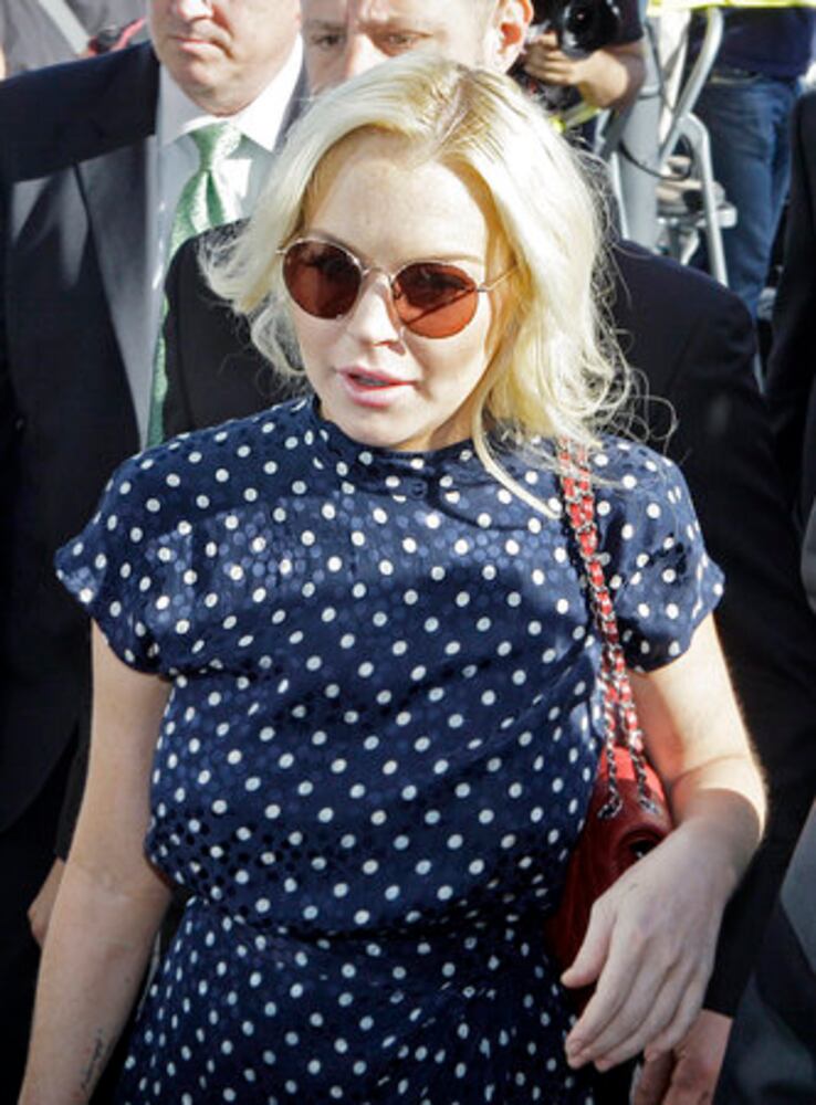 Lindsay Lohan sentenced to more jail time