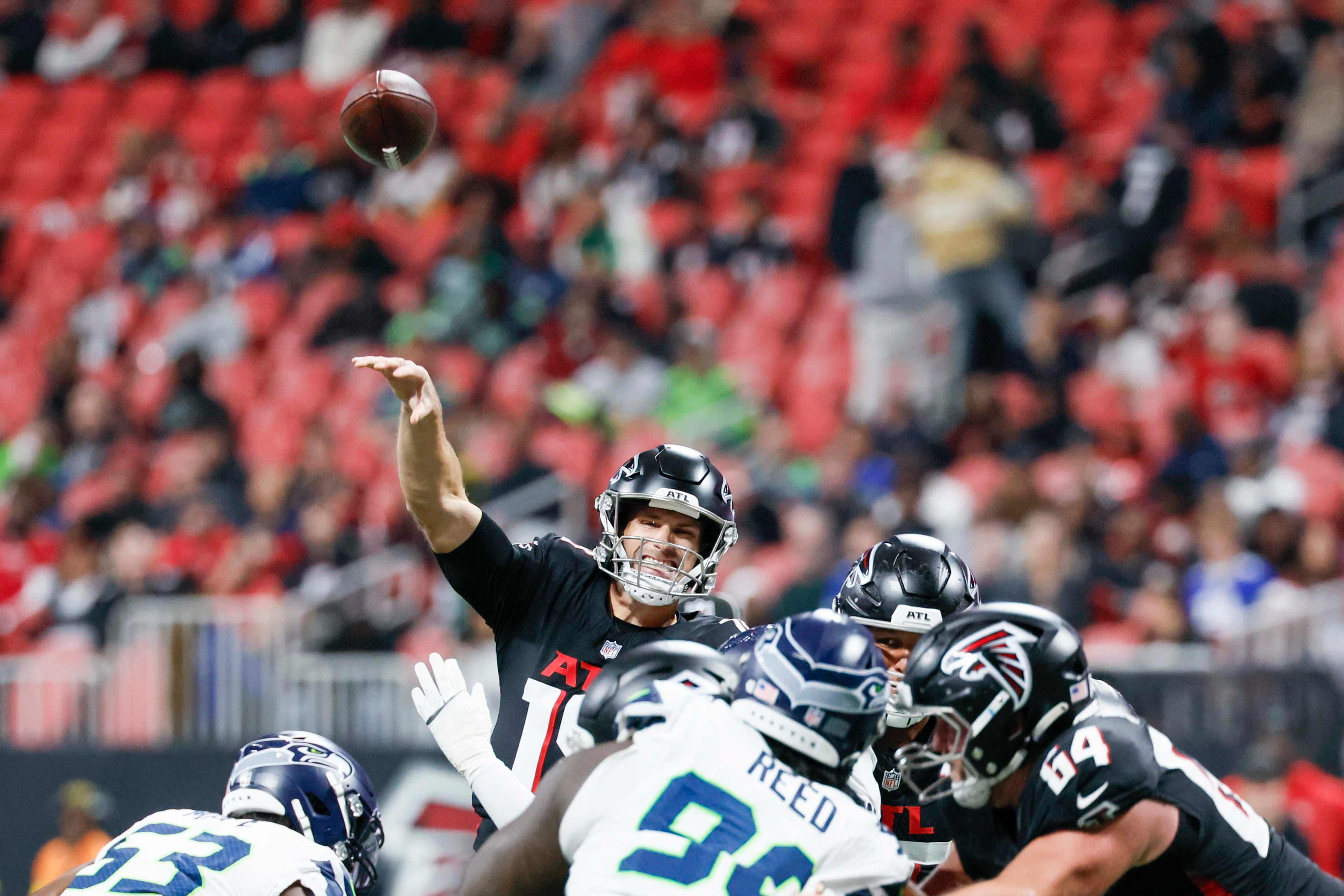 Atlanta Falcons quarterback Kirk Cousins (18) throws a pass during the second half of an NFL game against the Seattle Seahawks at Mercedes-Benz Stadium in Atlanta on Sunday, Dec. 7, 2025.
(Miguel Martinez/ AJC)
