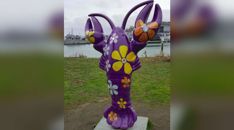 The stolen lobster statue.