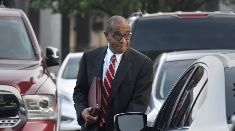 October 10, 2017 Atlanta - Elvin “E.R.” Mitchell Jr. walks to the federal court Tuesday morning, October 10, 2017. Mitchell was sentenced to five years in prison for his role in the Atlanta City Hall bribery scheme. HYOSUB SHIN / HSHIN@AJC.COM