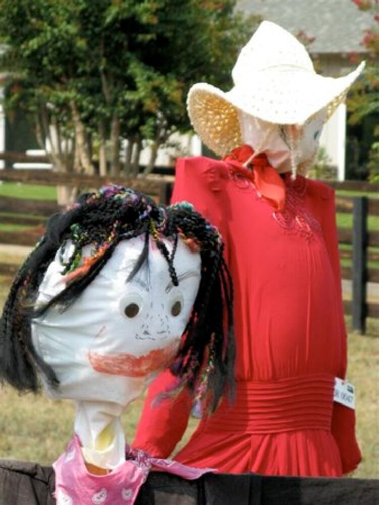 Hoschton goes for scarecrow record