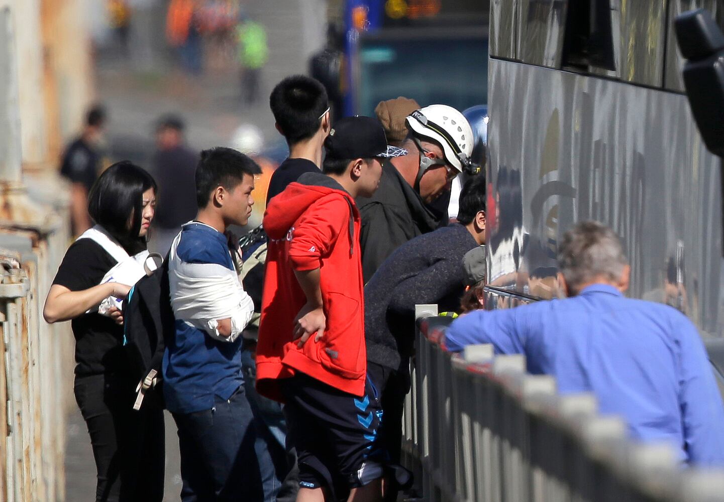 Tour bus, Duck vehicle, crash on Aurora Bridge