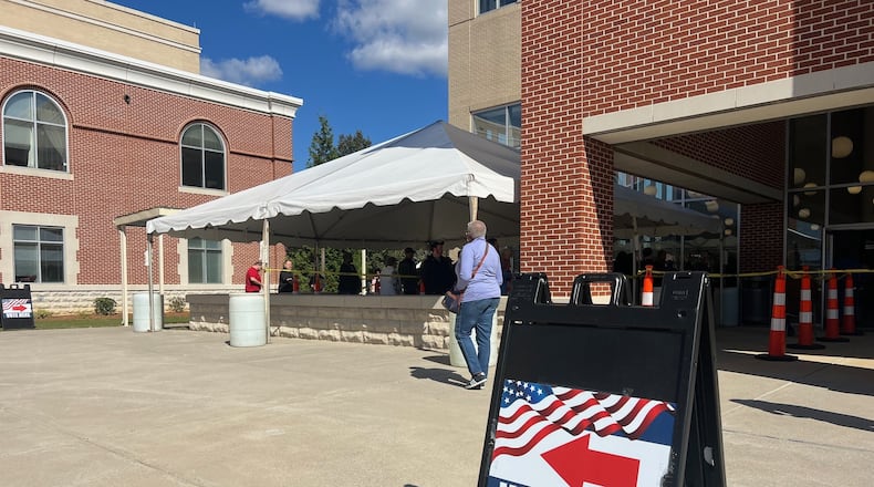 An early voting location in Dallas, Ga., on Oct. 16. (Patricia Murphy/AJC)
