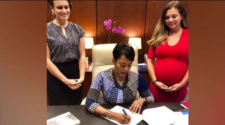 <p>Atlanta Mayor Bottoms orders jail to refuse new ICE detainees</p>