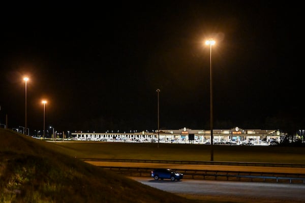 The new Buc-ee’s at exit 42 on I-95 in Glynn County, Ga.  and its controversial mast lights. (Sarah Peacock for the AJC)