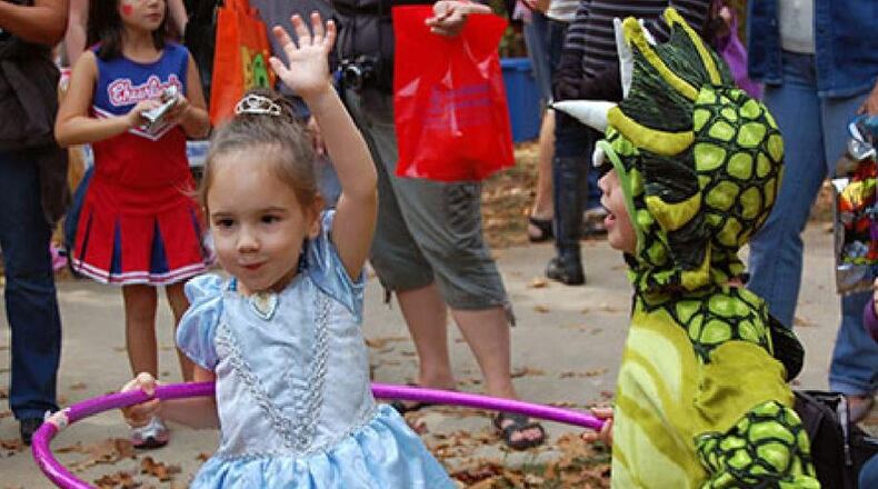 Tiny revelers at a previous edition of Suwanee's "Trek or Treat." (Credit: City of Suwanee)