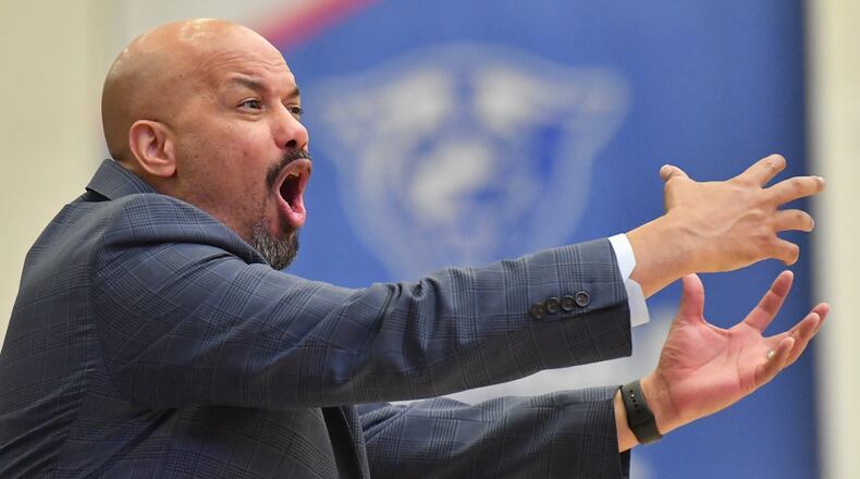 Georgia State coach Rob Lanier shouts instructions in the second half during a Sun Belt Conference college basketball game in Atlanta on Saturday, January 11, 2020. Georgia State won 84-62 over Louisiana-Monroe. (Hyosub Shin / Hyosub.Shin@ajc.com)