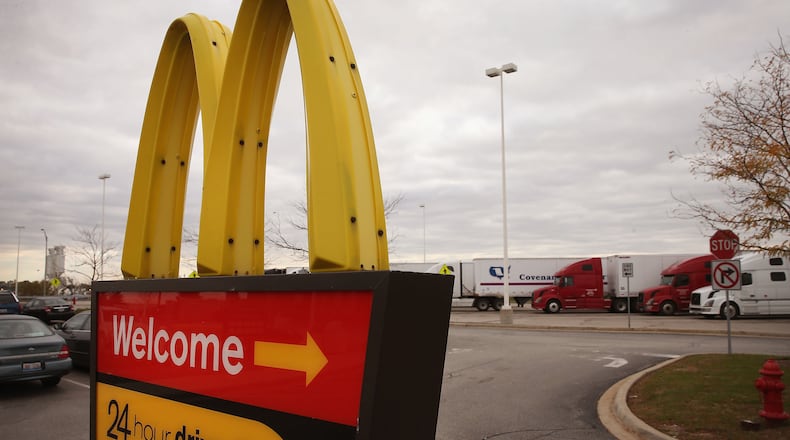 A mom in Athens, Alabama shared a video of her daughter’s first word on Facebook in a viral post. Her daughter, 5-year-old Taylor Blankenship, has non-verbal autism.