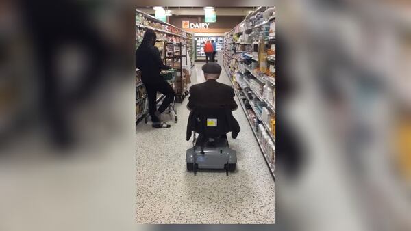 Scott's cousin filmed him at Publix during a recent shopping trip.