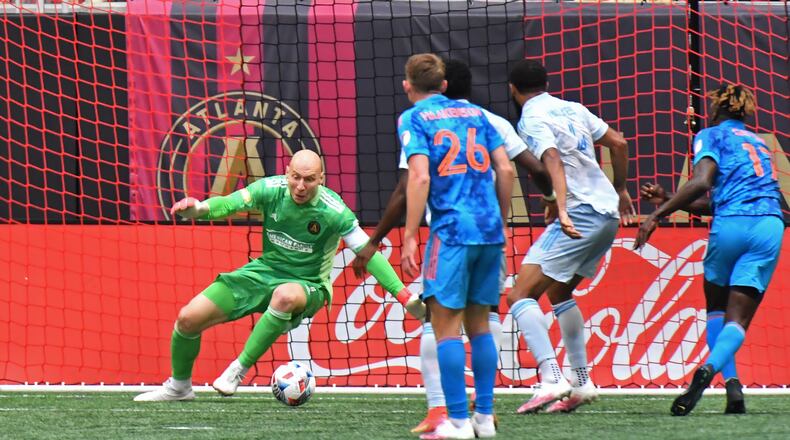 May 29, 2021 Atlanta - Atlanta United goalkeeper Brad Guzan (1) is not able to block a shot during the second half in a MLS soccer match at Mercedes-Benz Stadium in Atlanta on Saturday, May 29, 2021. The game ended with 2-2. (Hyosub Shin / Hyosub.Shin@ajc.com)