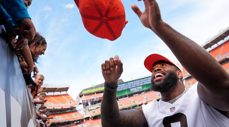 Cleveland Browns defensive end Jared Verse greets fans after an NFL preseason football game against the Buffalo Bills, Saturday, Aug. 22, 2026, in Cleveland. (AP Photo/Carolyn Kaster)