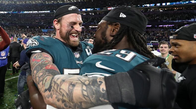 Chris Long and LeGarrette Blount celebrate after the Eagles' 41-33 victory over the Patriots in Super Bowl LII. (Rob Carr/Getty Images)