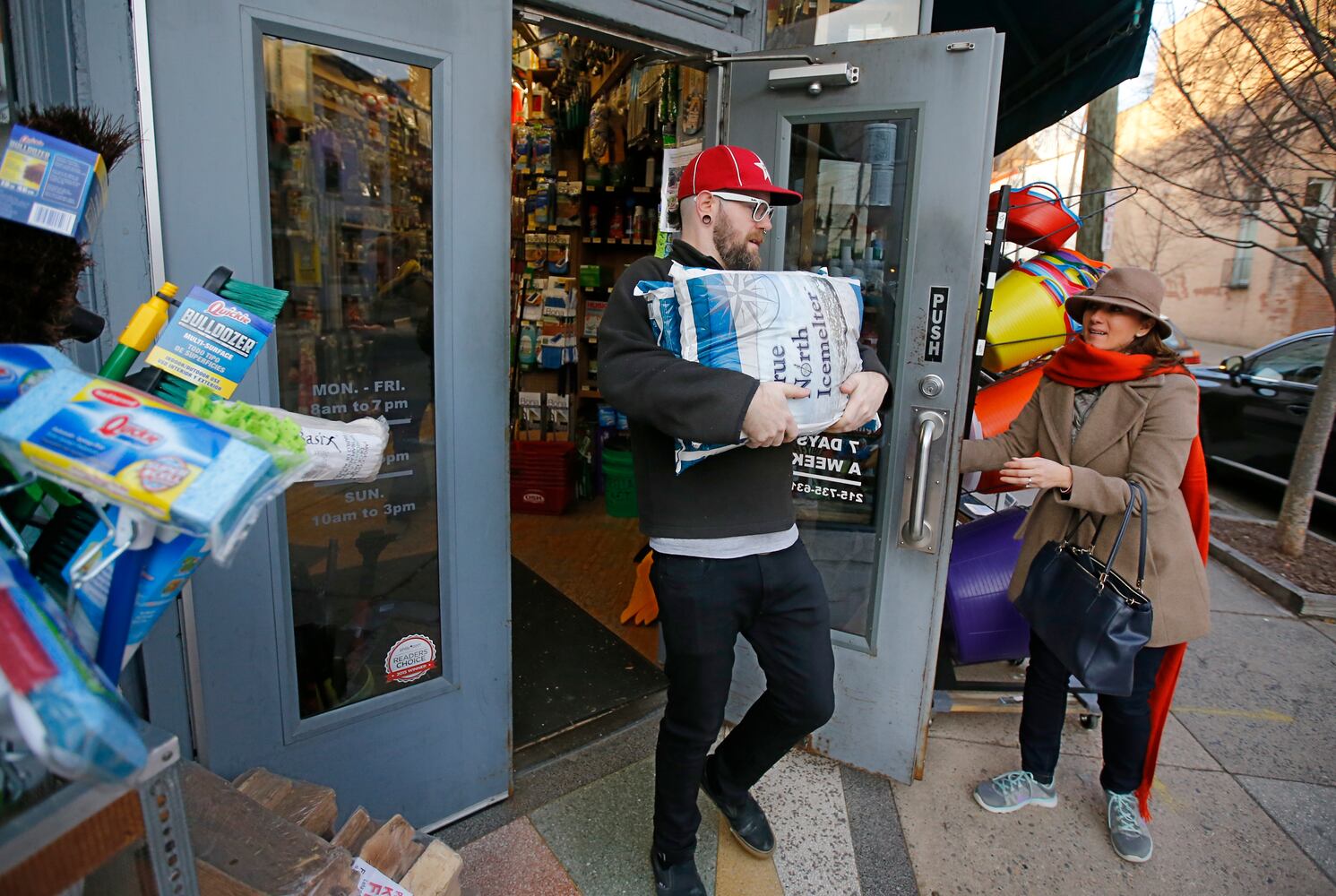 Photos: East Coast preps for snow blast