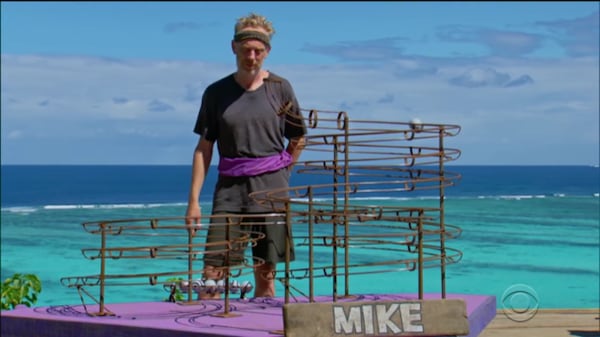 Mike White during the final immunity challenge on "Survivor: David vs. Goliath."