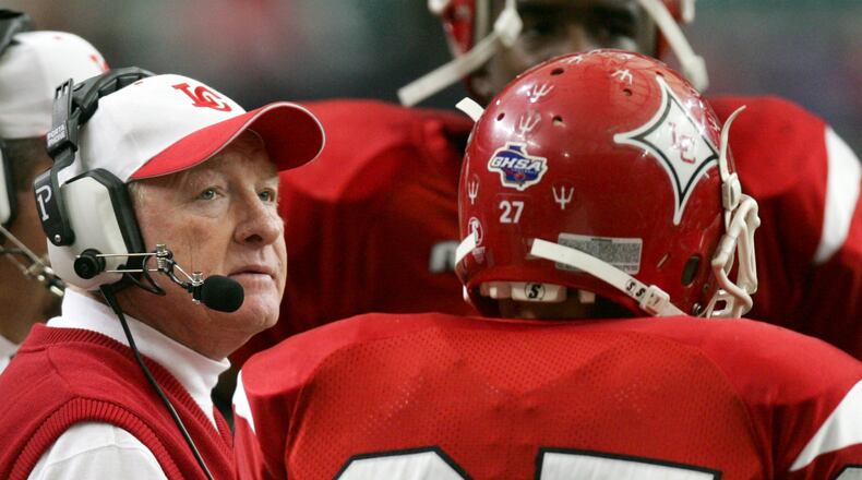 Lincoln County coach Larry Campbell, shown in a 2006 state semifinal game at the Georgia Dome, retired from coaching. He finished his career with 407 victories, and only two high school football coaches in the nation led teams to more victories. (Brant Sanderlin/AJC)