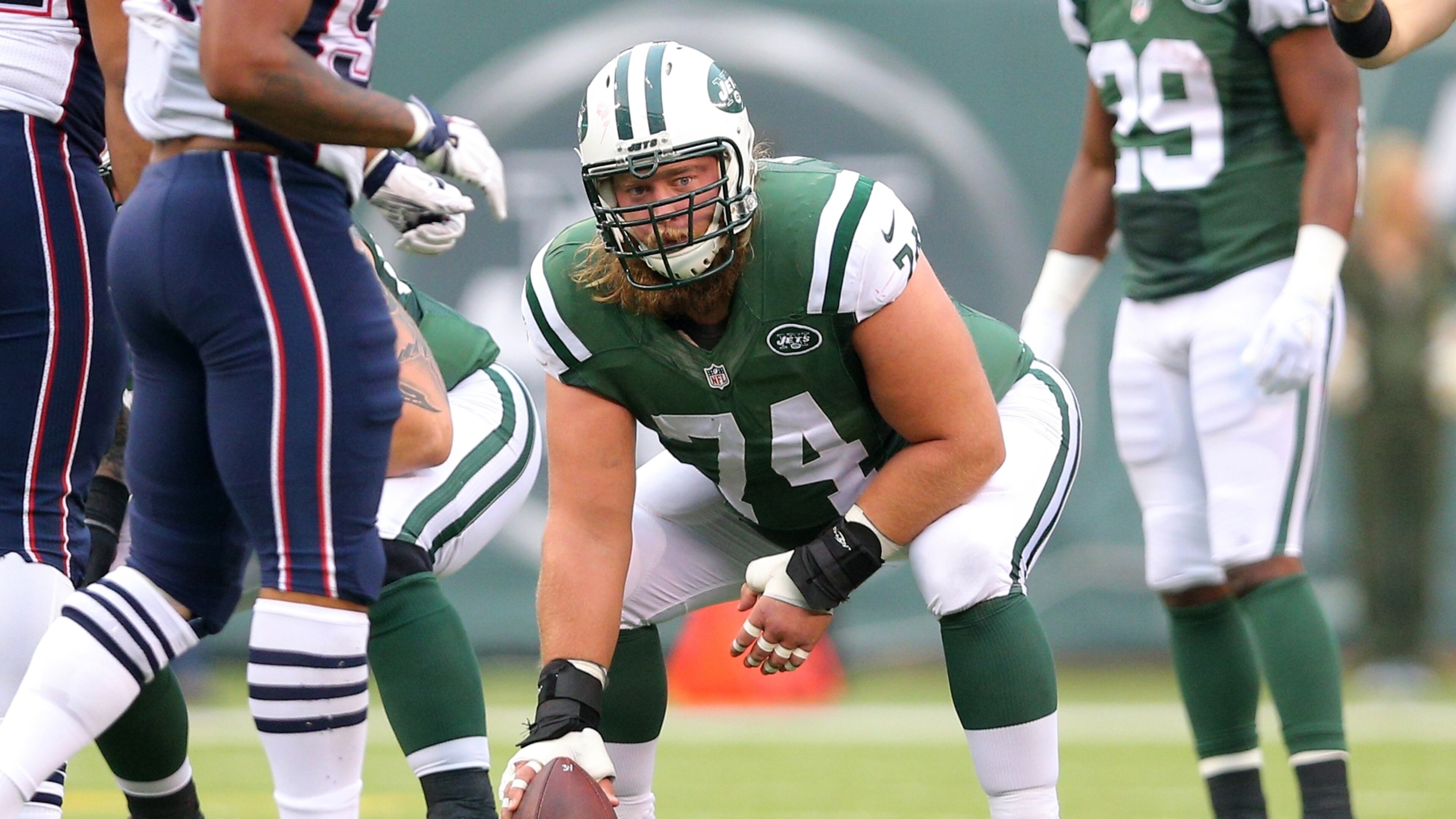 FILE - New York Jets center Nick Mangold (74) lines up against the New England Patriots during an NFL game at MetLife Stadium in East Rutherford, N.J. on Sunday, Dec. 27, 2015. (AP Photo/Brad Penner, File)