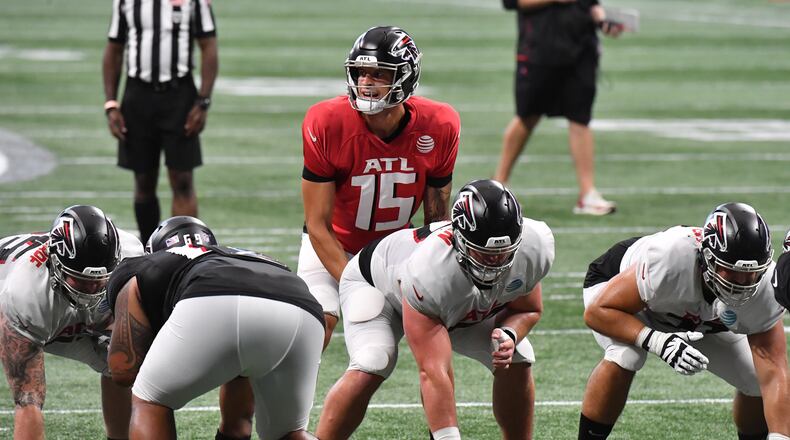 August 7, 2021 Atlanta - Atlanta Falcons quarterback Feleipe Franks (15) instructs during the 2021 AT&T Atlanta Falcons Training Camp: Dirty Birds Open Practice at the Mercedes-Benz Stadium in Atlanta on Saturday, August 7, 2021. (Hyosub Shin / Hyosub.Shin@ajc.com)