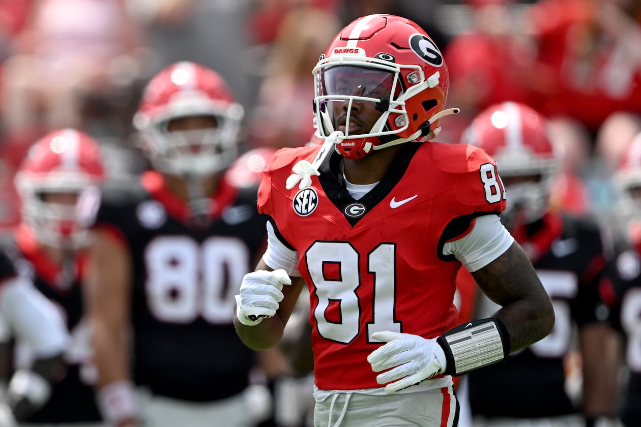 Georgia wide receiver Craig Dandridge — pictured warming up at the G-Day spring football game in April — may contribute early as the No. 81 overall player among 2026 recruits. (Hyosub Shin/AJC)
