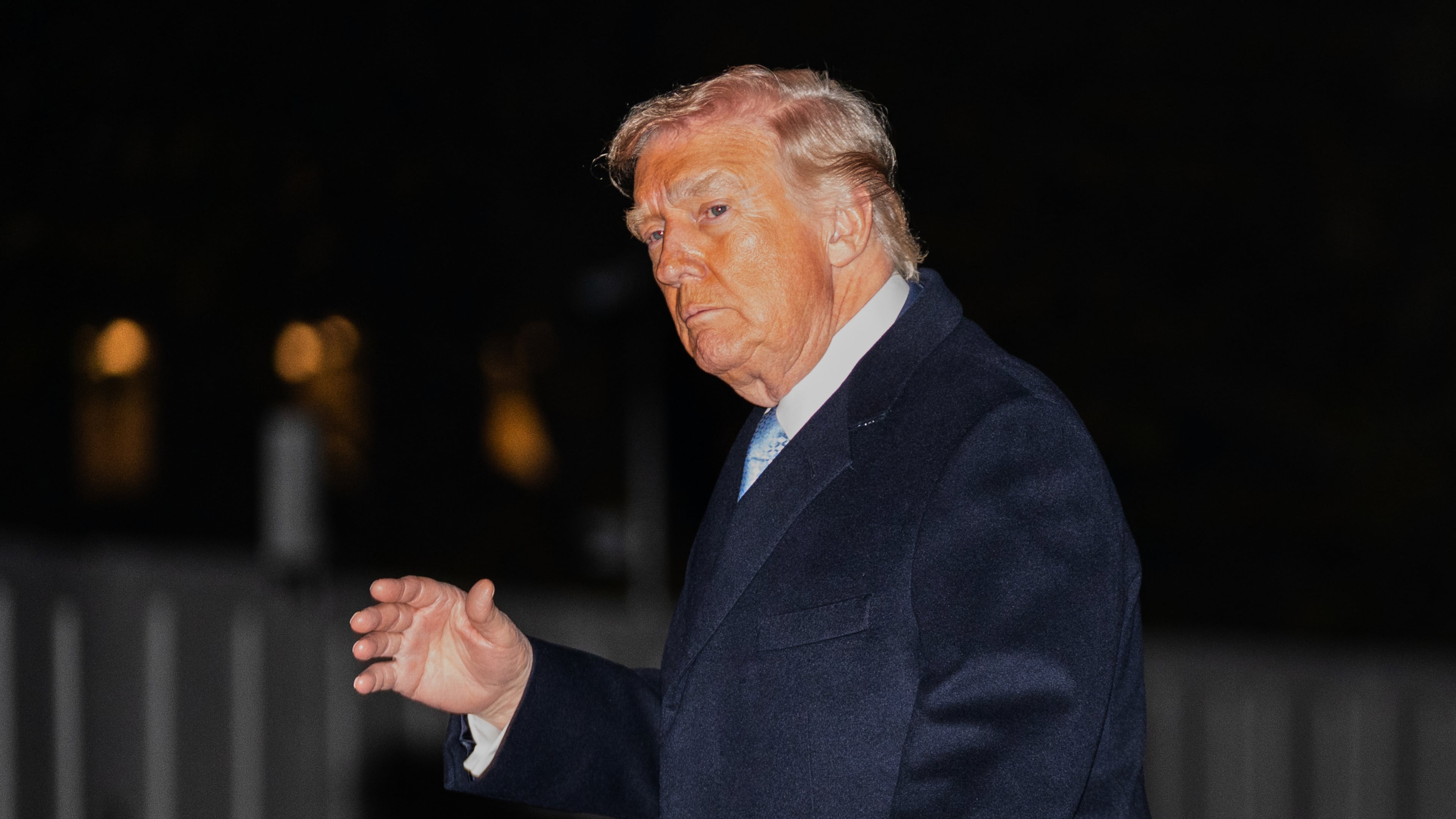 President Trump returns to the White House following a weekend in Palm Beach, Fla., Sunday, Nov. 16, 2025, in Washington. (AP Photo/Allison Robbert)