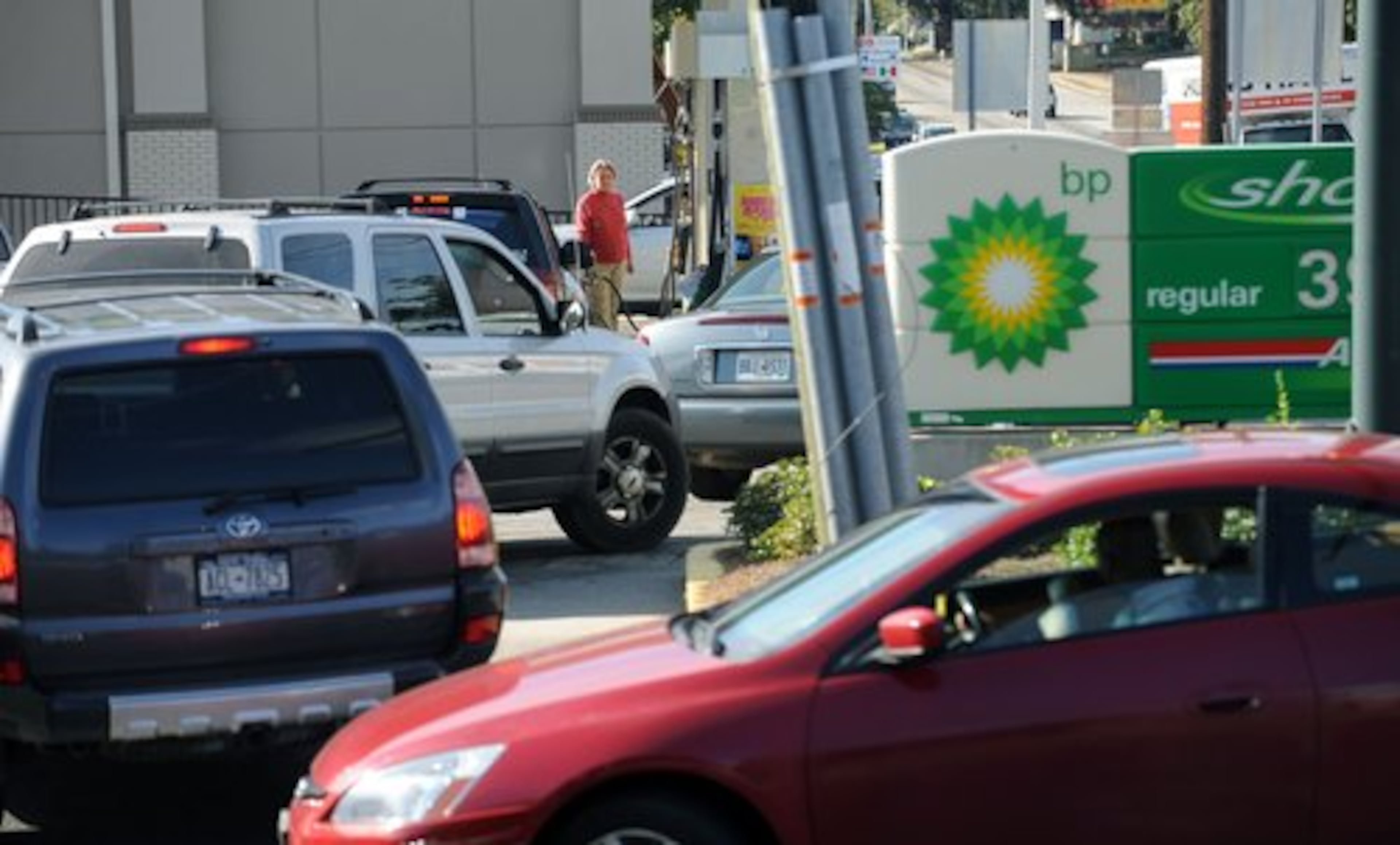 Sept. 2008 -- Cars lined up to fill up the gas on a Saturday morning at the BP gas station at Roswell Road and Hammond Drive in Sandy Springs.