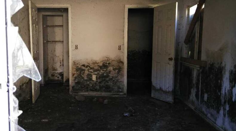 An abandoned apartment at Kingsley VIllage. A resident says mold is pervasive throughout the complex. (courtesy of a resident)