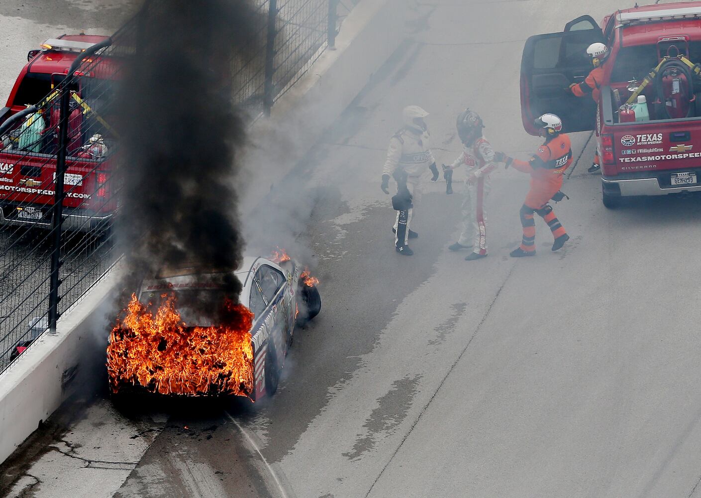 Earnhardt Jr. finishes last after crash