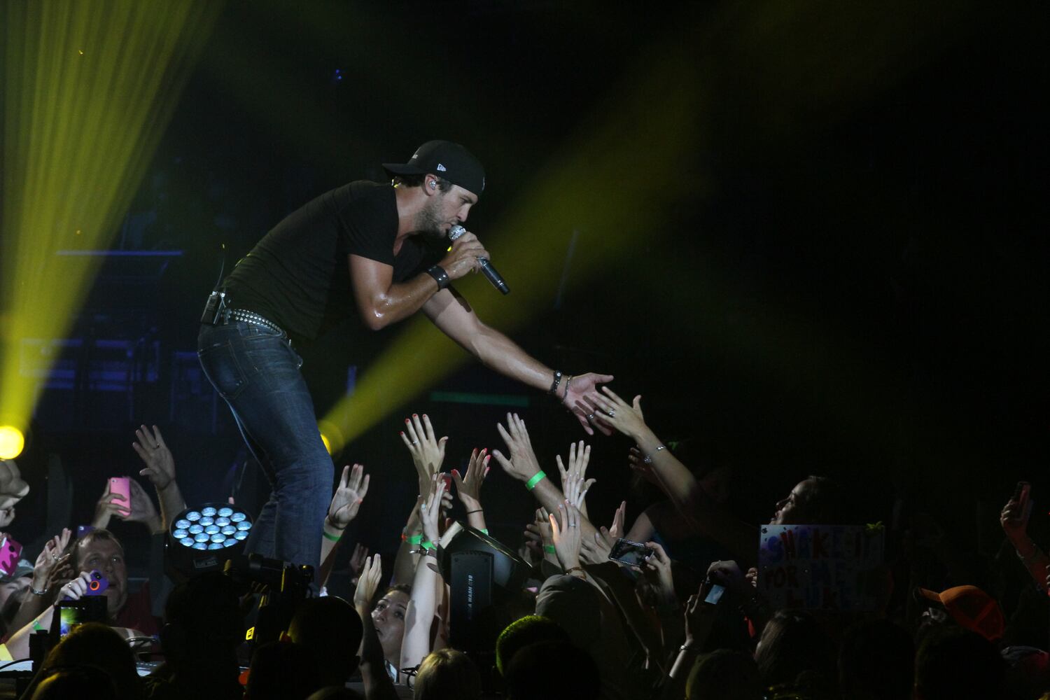 Luke Bryan, Florida Georgia Line play Lakewood