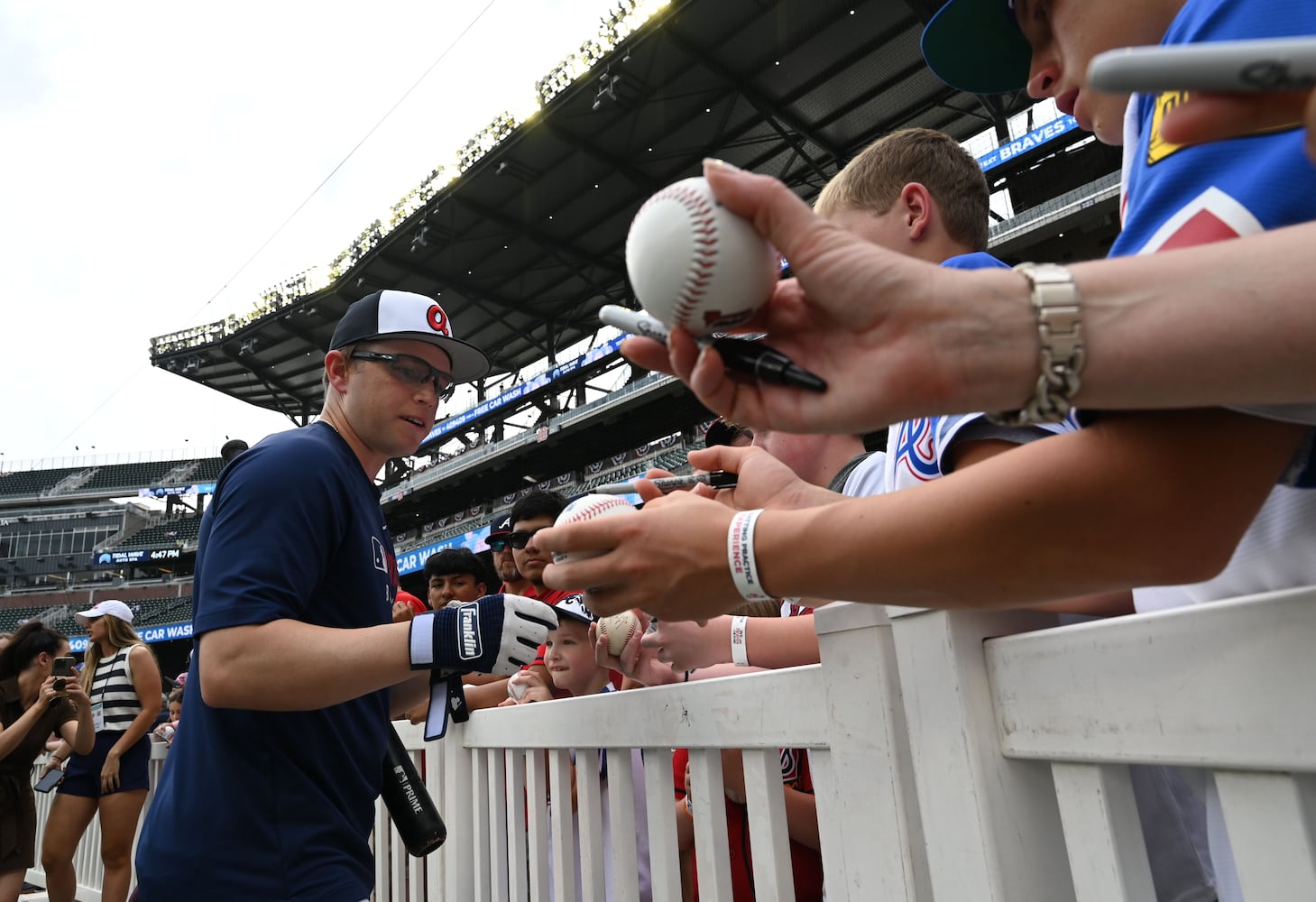 Photos: Braves home opener