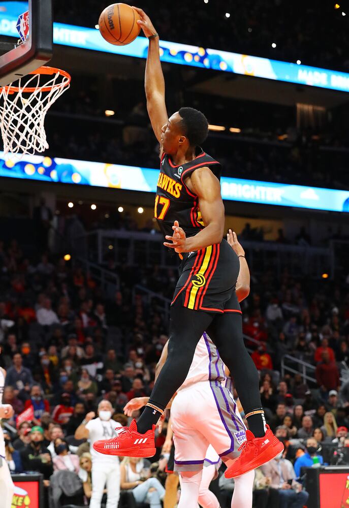 HAWKS PHOTO 