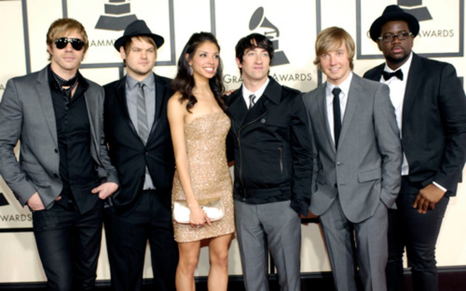 Music stars begin arriving at Grammy Awards