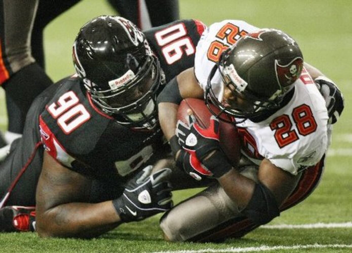 Falcons work overtime to beat Bucs