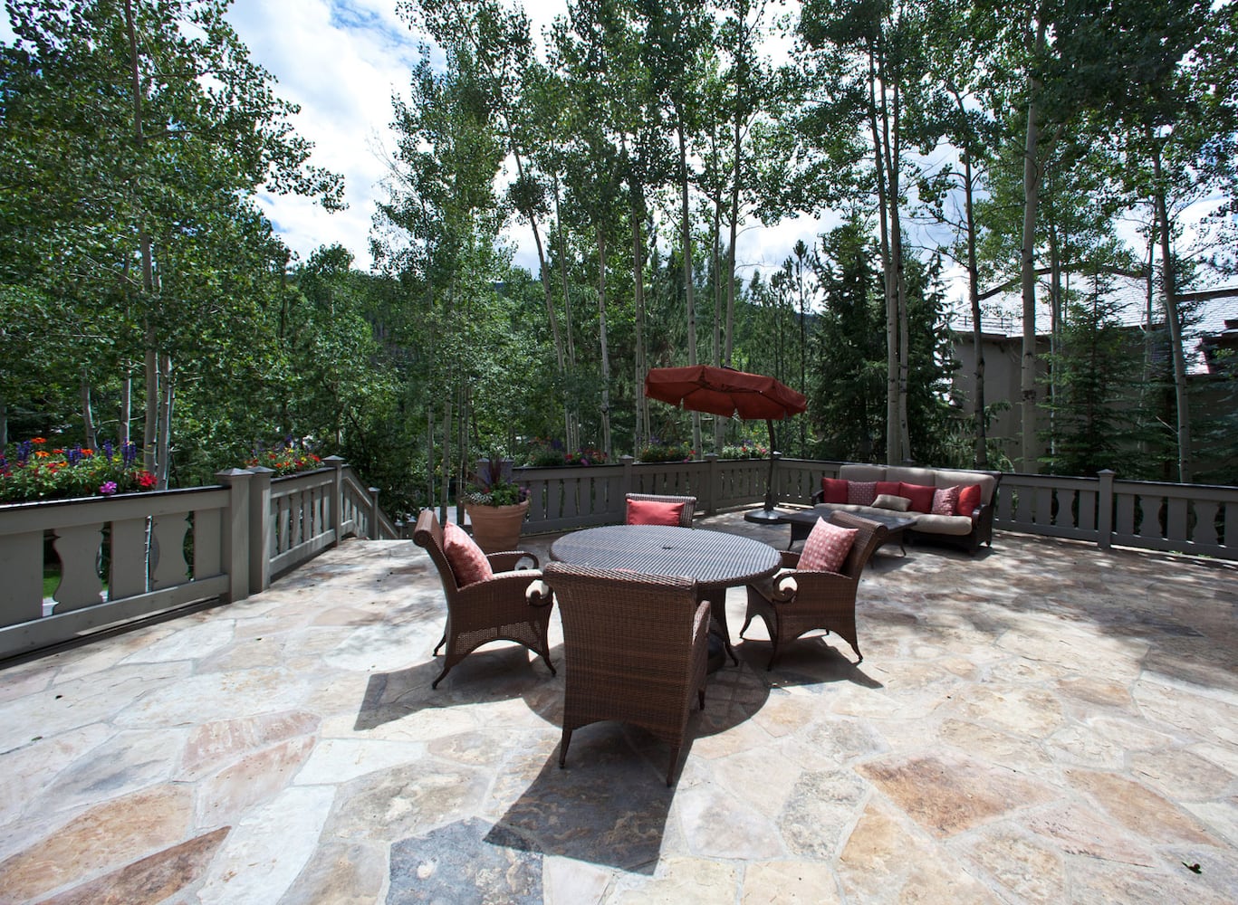 Colorado home rents for $2,850 to $11,195 per night