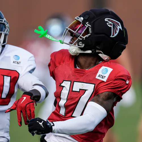 The Falcons' Zachariah Branch (17) works for a catch against Darnay Holmes during training camp Monday, Aug. 3, 2026, in Flowery Branch. (Mike Stewart/AP)