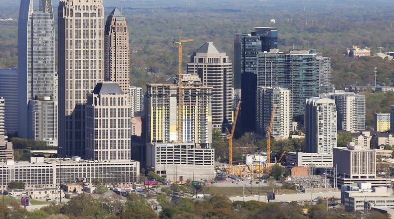 Construction in Midtown Atlanta. The Georgia Court of Appeals overturned an earlier ruling that put a neighborhood of about 700 people, Loch Lomond, into the city of Atlanta. BOB ANDRES /BANDRES@AJC.COM AJC FILE PHOTO