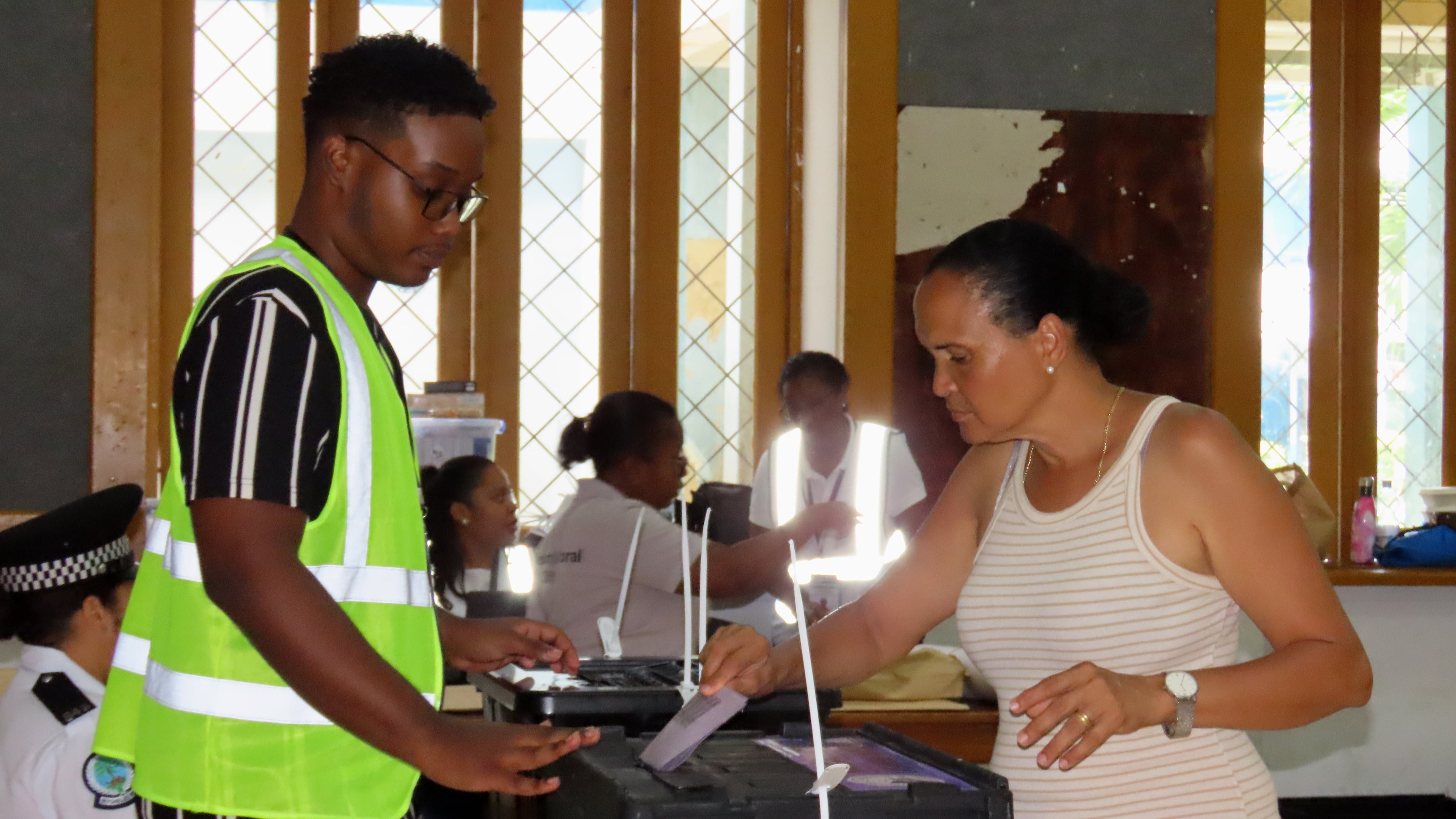 A woman casts her vote at Bel Eau Primary School, Bel Air, Seychelles, on Saturday, Sep. 27, 2025. (AP Photo/Emilie Chetty)
