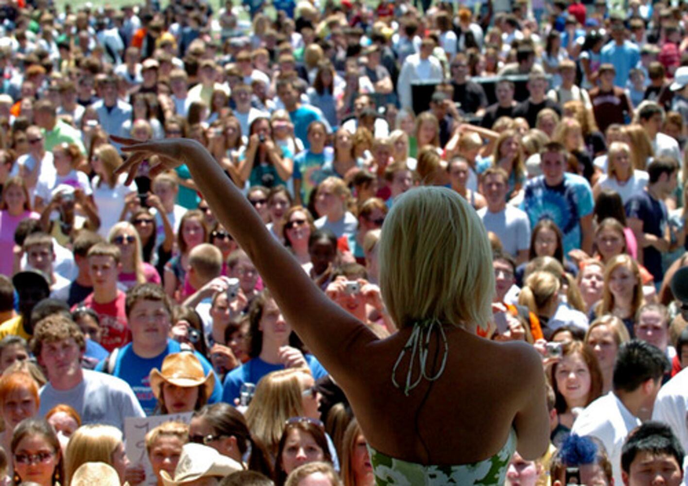 May 5, 2008: Today in Pictures