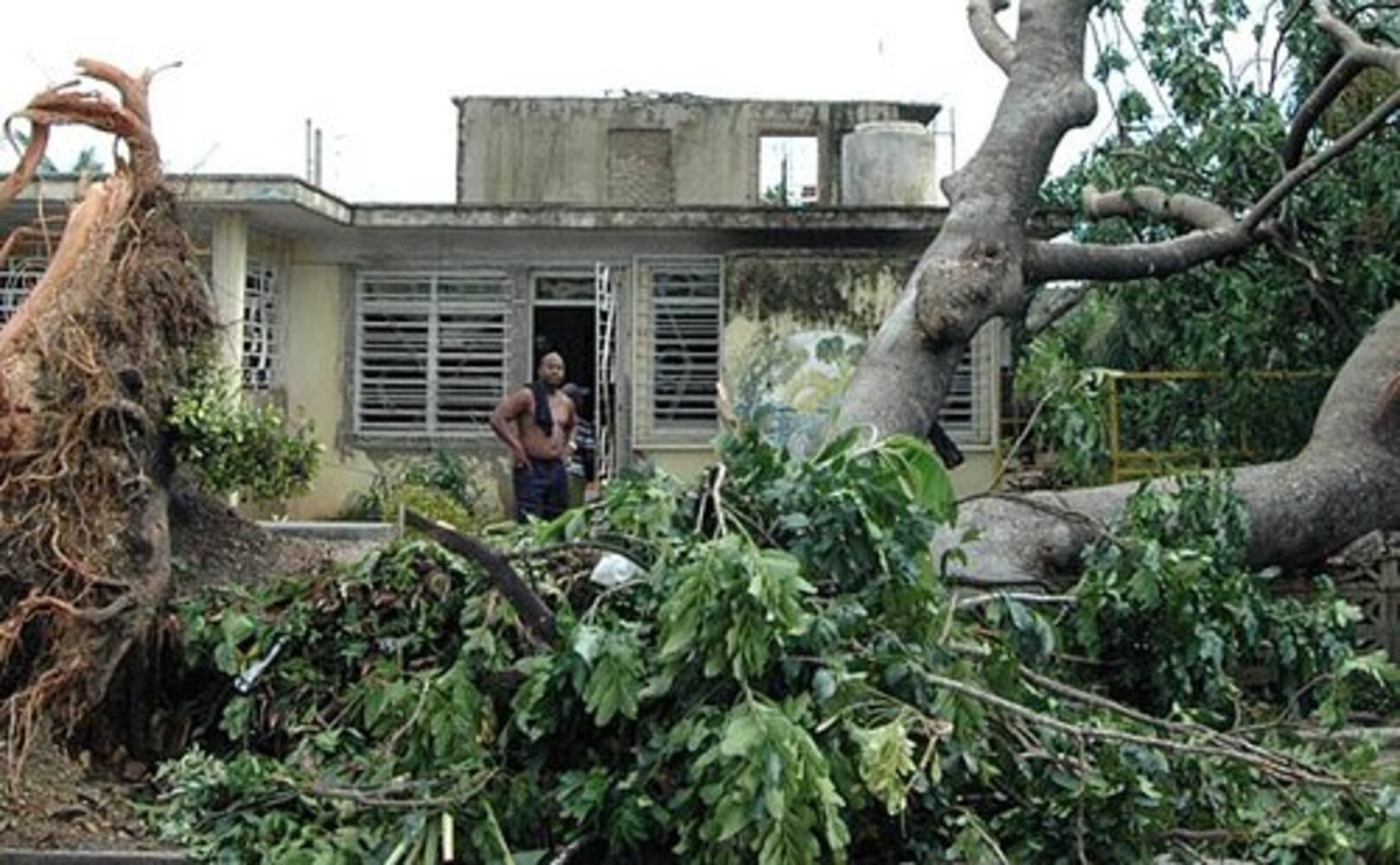 Hurricane Ike hits Cuba, Florida Keys