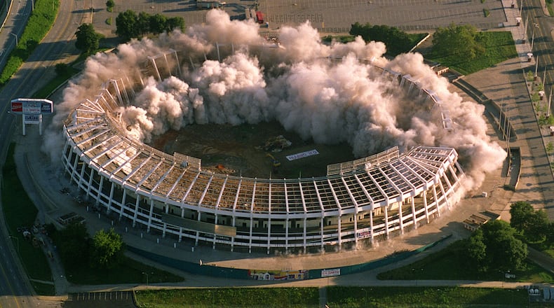 Aerial view of half-way through the implosion of Atlanta Fulton County Stadium 8/2/97. (AJC Staff Photo/Jean Shifrin) 8/97
