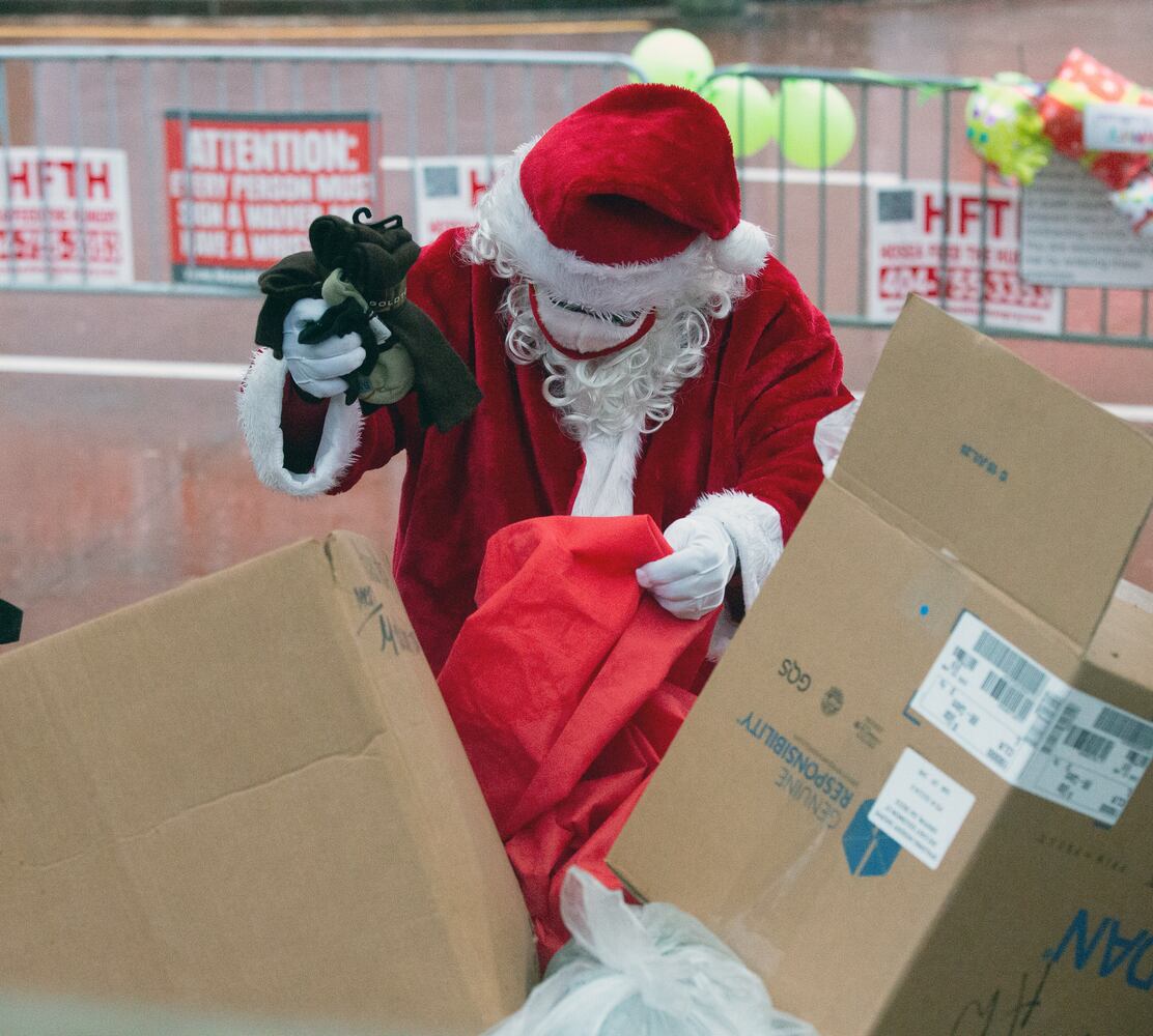 Hosea Helps Annual Christmas Event