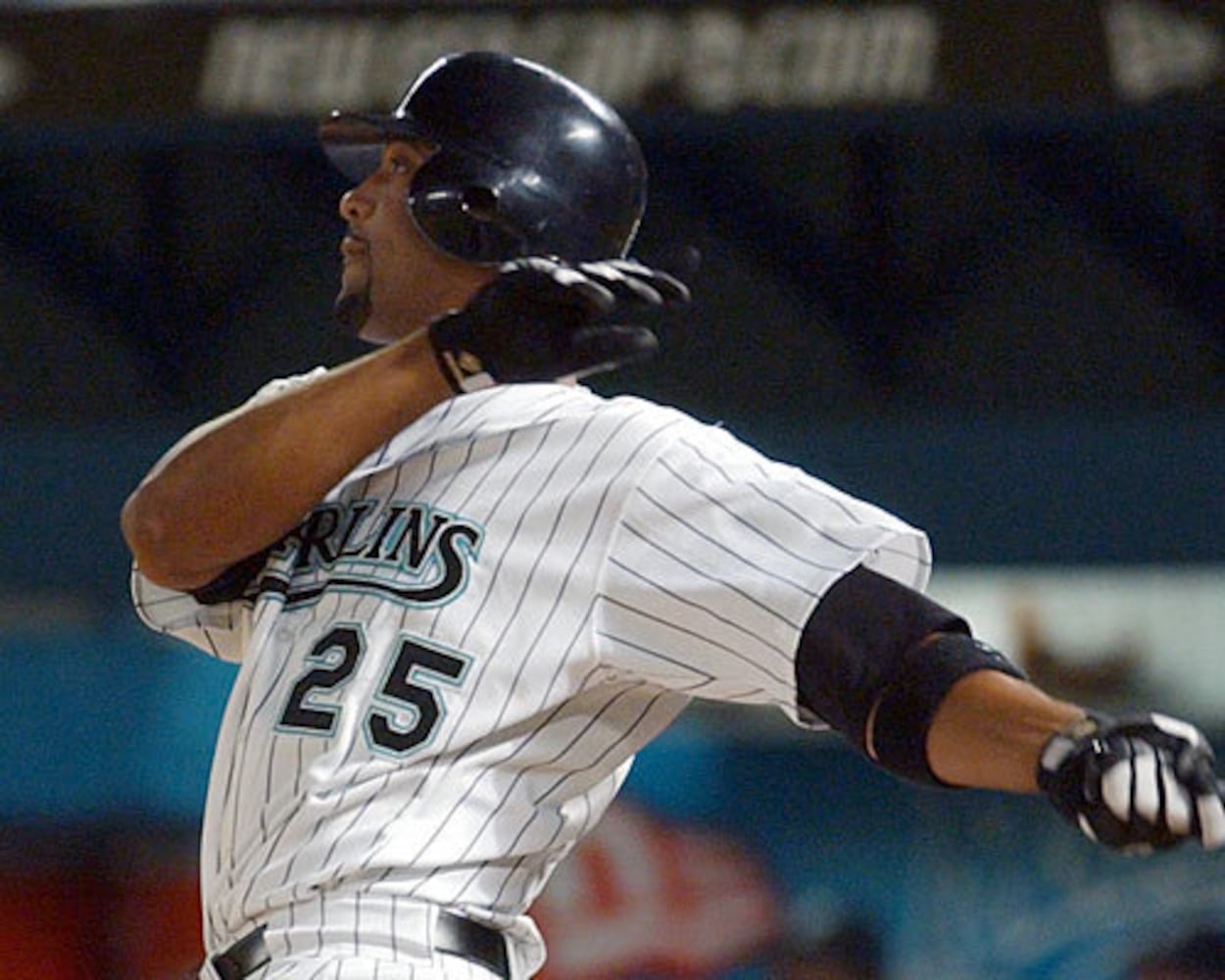 A look at Derrek Lee