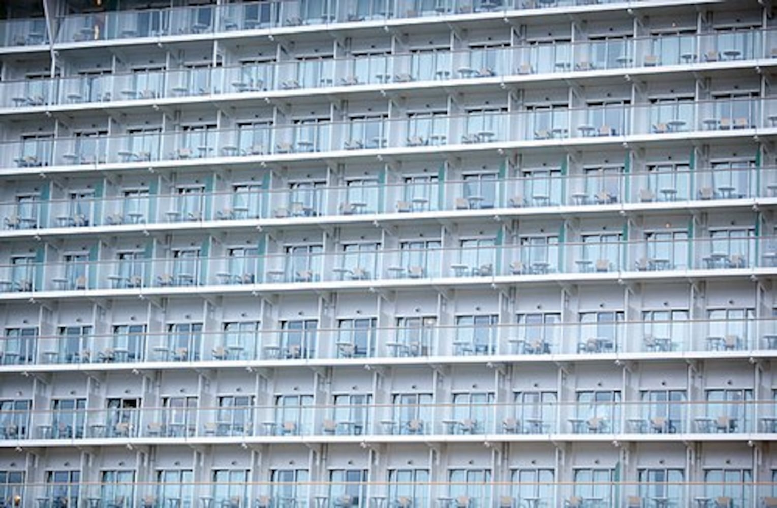 World's largest cruise ship: Allure of the seas