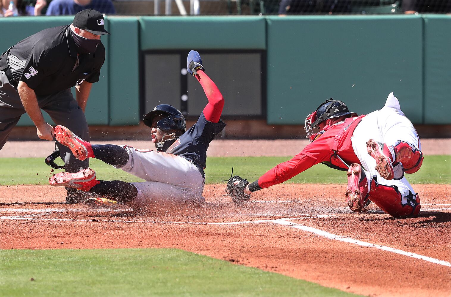 BRAVES PHOTO