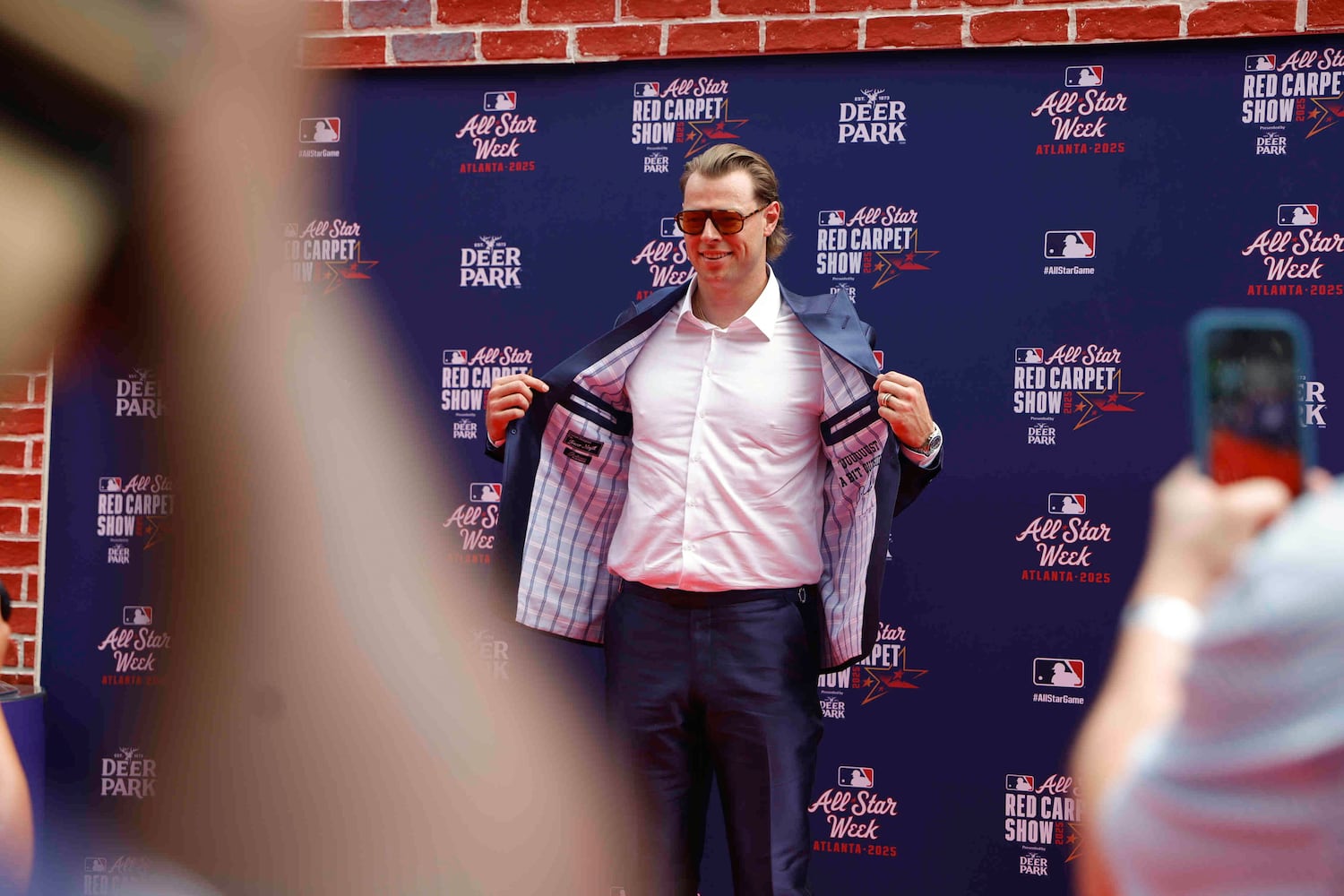ALLSTAR RED CARPET