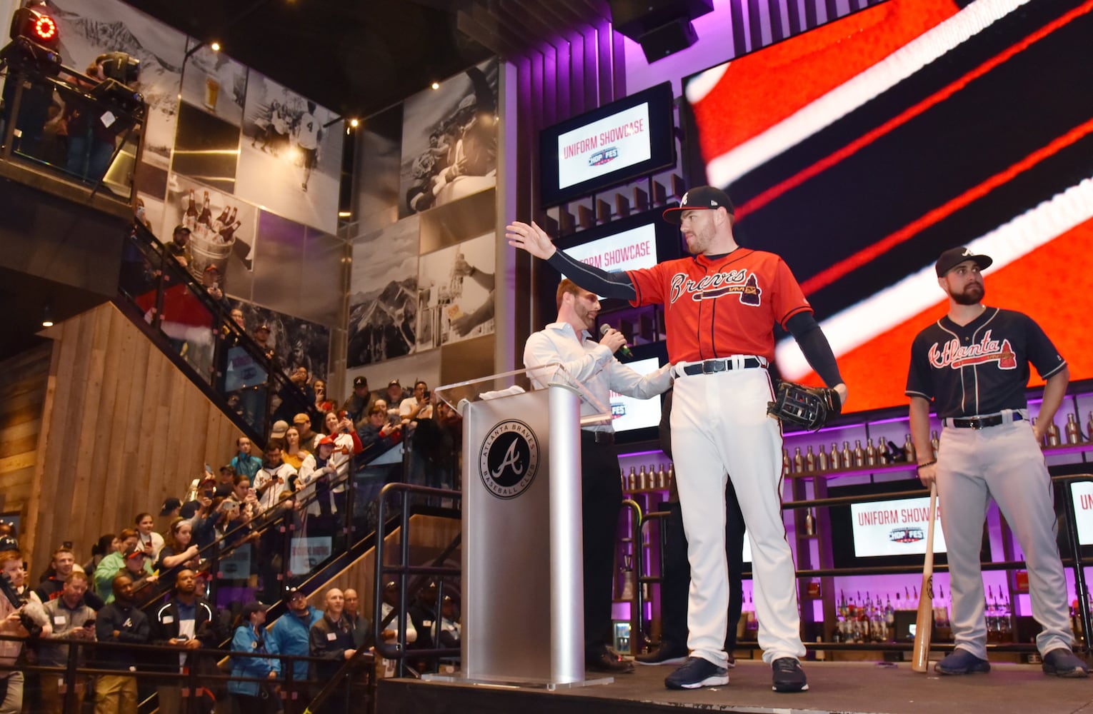 Photos: Braves unveil uniforms at Chop Fest