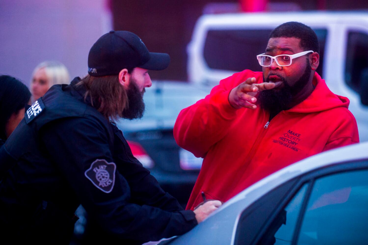 Photo: Truck crashes into minimum wage protests; police believe accident