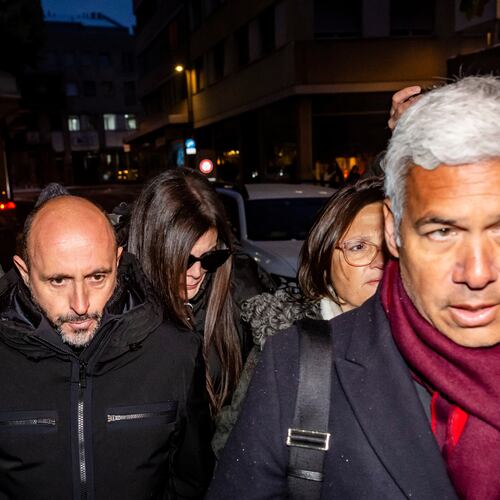 The owners of the "Le Constellation" bar in Crans-Montana, where the deadly fire happened on New Year's Day, Jacques und Jessica Moretti from France, center, arrive with their lawyers Patrick Michod, Yael Hayat and Nicola Meier, to be auditioned by the Valais public prosecutor's office in Sion, Switzerland, Friday, January 9, 2026. (Jean-Christophe Bott/Keystone via AP)